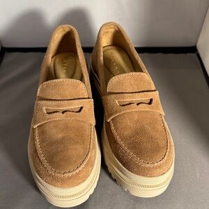 Patina‎ Portland  Tan Suede Slip-On Loafers women size 7.5